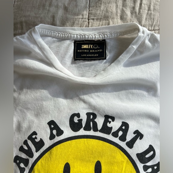 Retro Brand Have A Great Day Smiley Tee - Picture 4 of 6